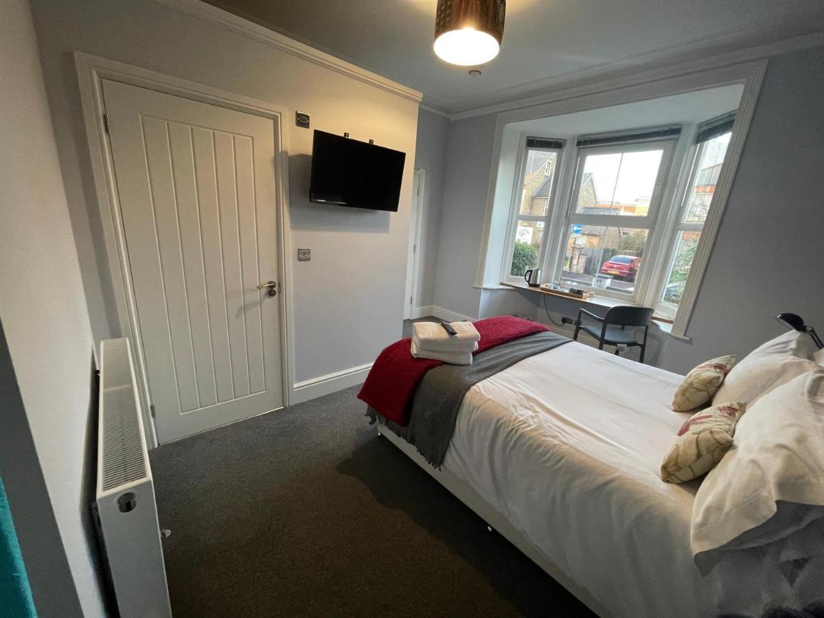 Arlan House, Central Basingstoke Hotel エクステリア 写真