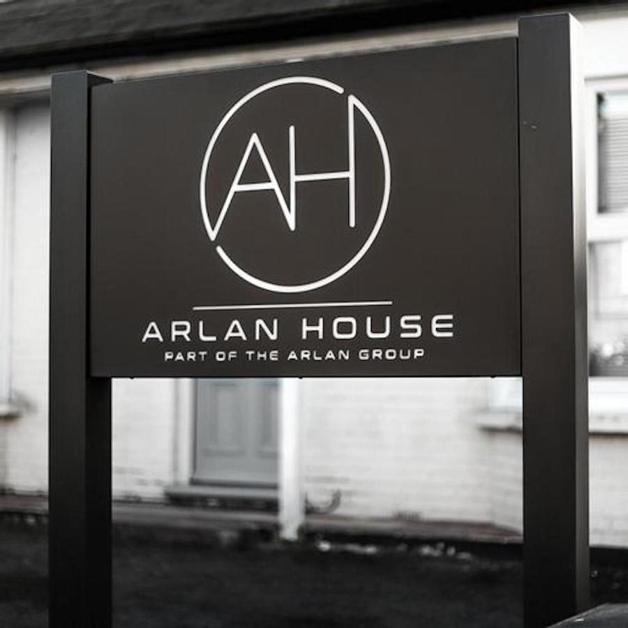 Arlan House, Central Basingstoke Hotel エクステリア 写真